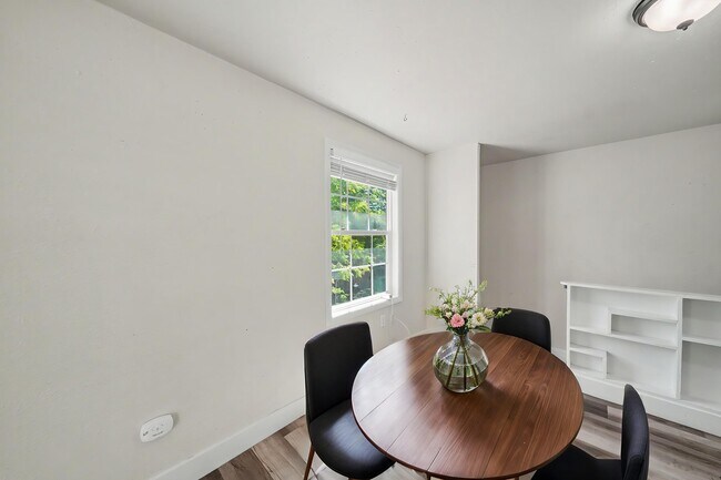 Foto del edificio - 3308 W 3rd Ave