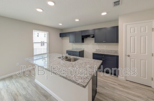 Building Photo - 5461 Wabash Blvd