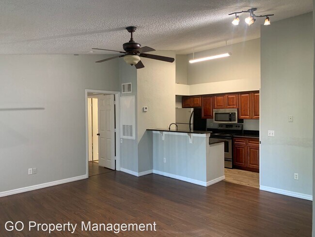 Foto del edificio - 2 br, 2 bath House - 5124 Park Central Dr ...