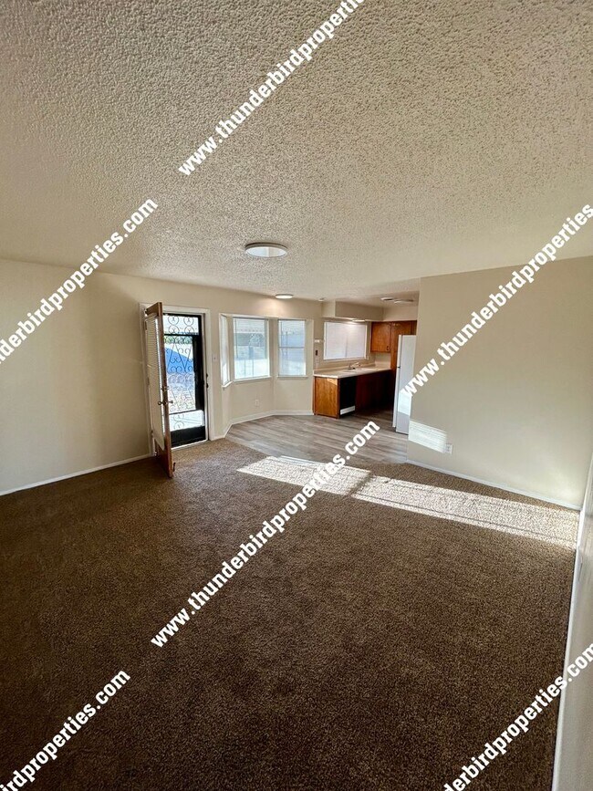 Foto del edificio - 4909 Overland St NE