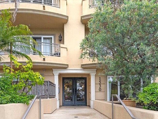 Foto del edificio - 1530 S Centinela Ave