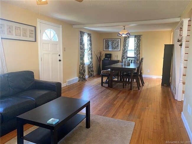 Building Photo - 54 Summit Ave