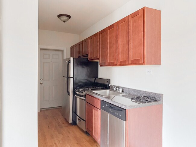 Foto del edificio - 956 W Cornelia Ave