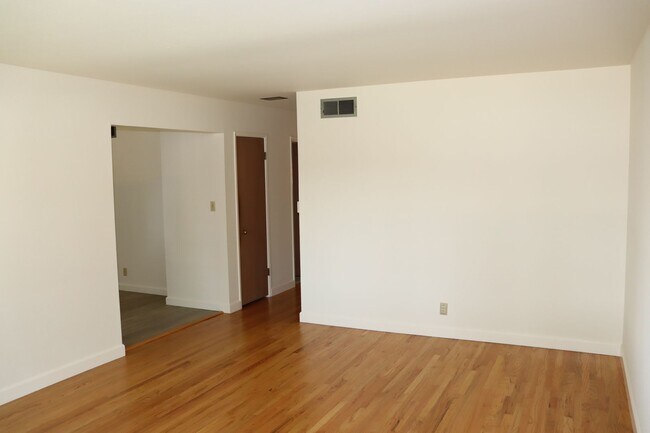 Foto del edificio - Cozy Ranch Style Home in the Heart of Campbell