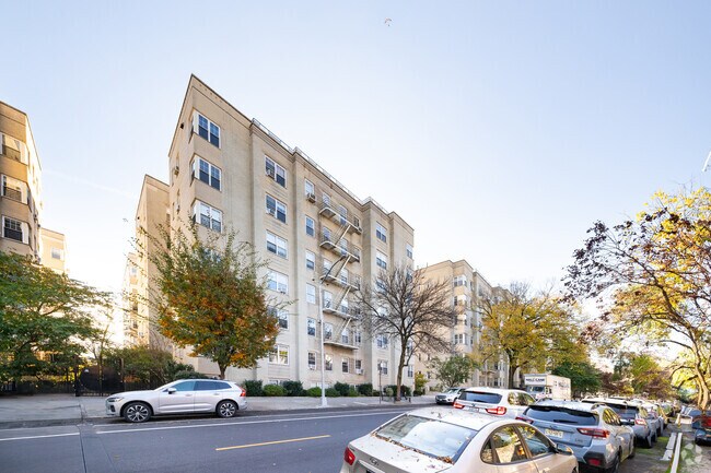 Foto del edificio - 720 Fort Washington Ave