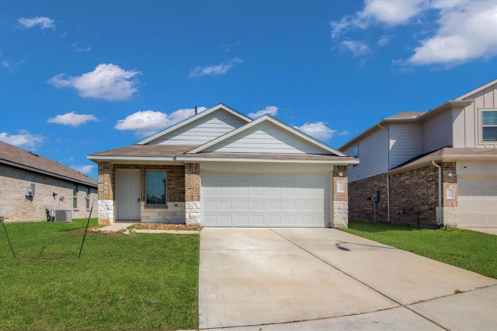 Foto principal - 2439 Moraine Vly Dr