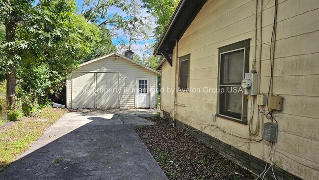 Foto del edificio - 873 Melson Ave