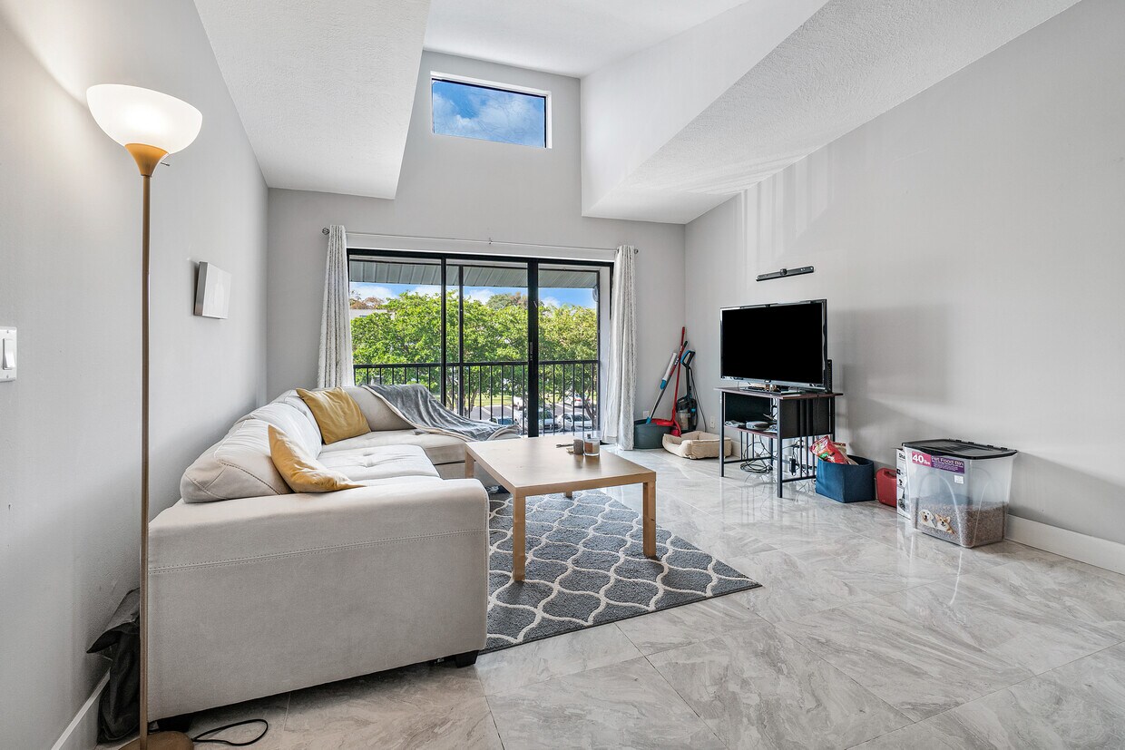 Foto principal - 1011 Green Pine Blvd