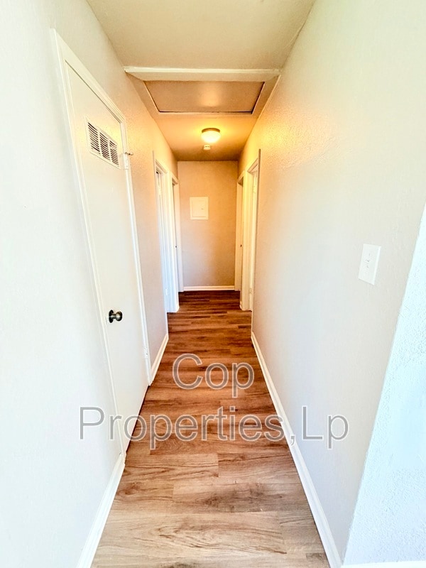 Foto del edificio - 1314 Laven Dr