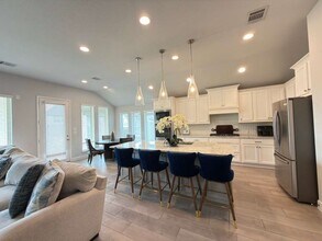 Building Photo - 7510 Spiceberry Ldg Ct
