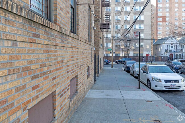 Walkway - 630 E 221st St