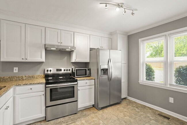 Photo - Spacious 2BR Condo in Simpsonville