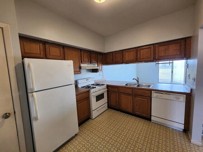 Foto del edificio - 1510 Golfview Ct