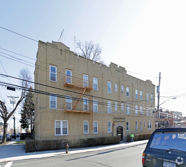 Foto del edificio - 1009 E 225th