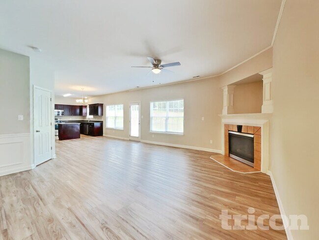 Foto del edificio - 1129 Hawick Dr