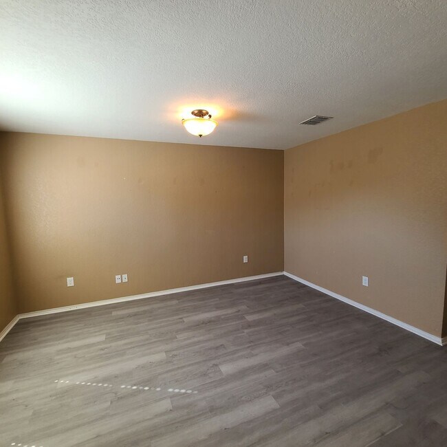 Foto del edificio - 3/2/2/ single story home near UTSA, La Cantera, & The Rim!