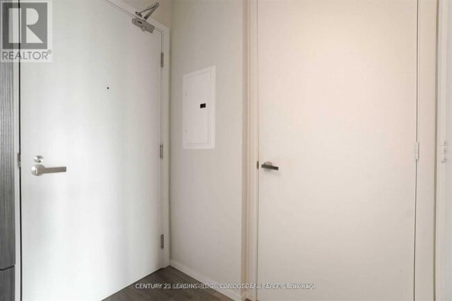 Photo du bâtiment - 159 Dundas St E