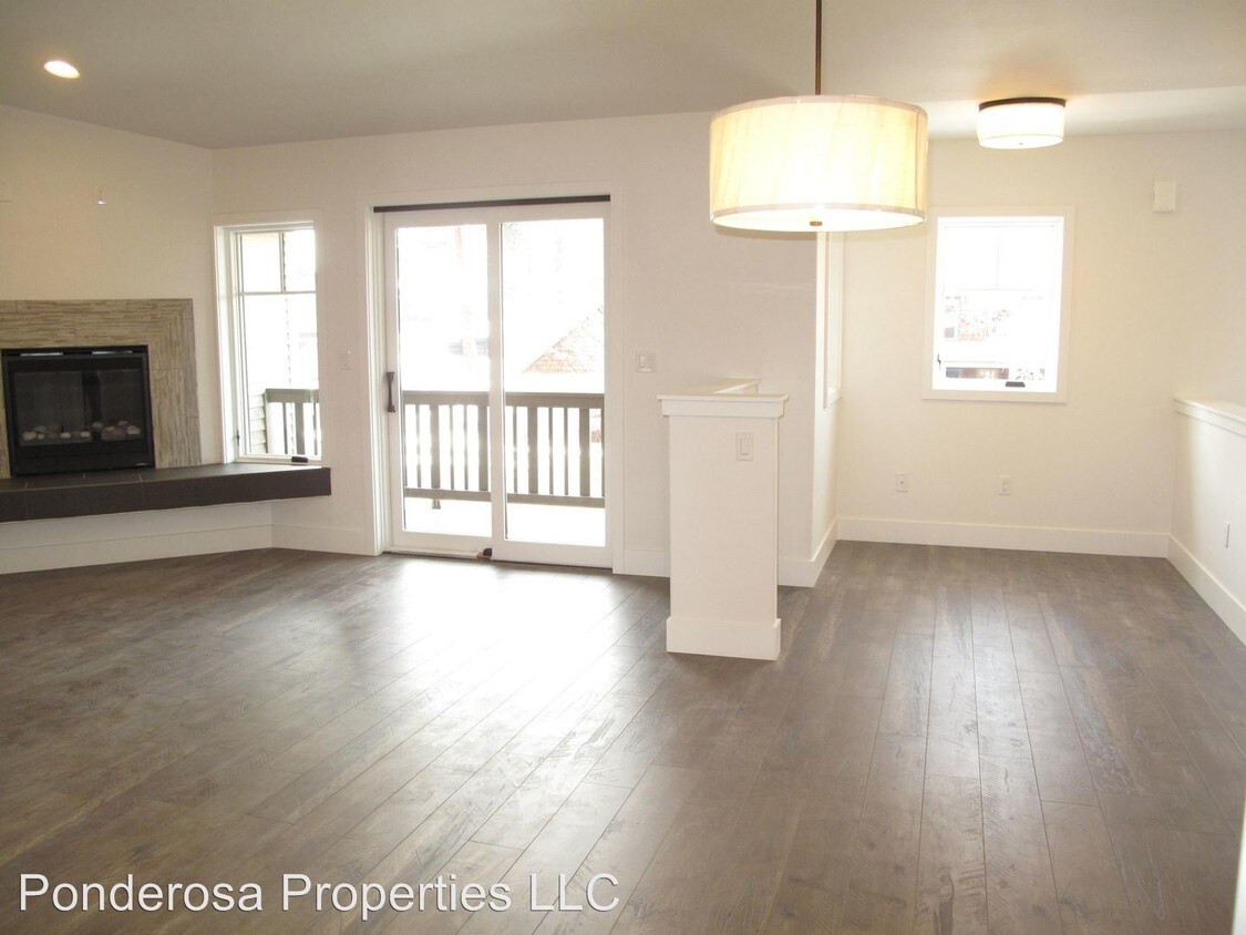 Primary Photo - 2 br, 2 bath House - 380 S Pine Meadow