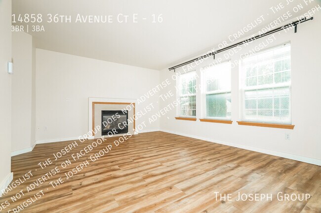 Foto del edificio - 14858 36th Ave Ct E