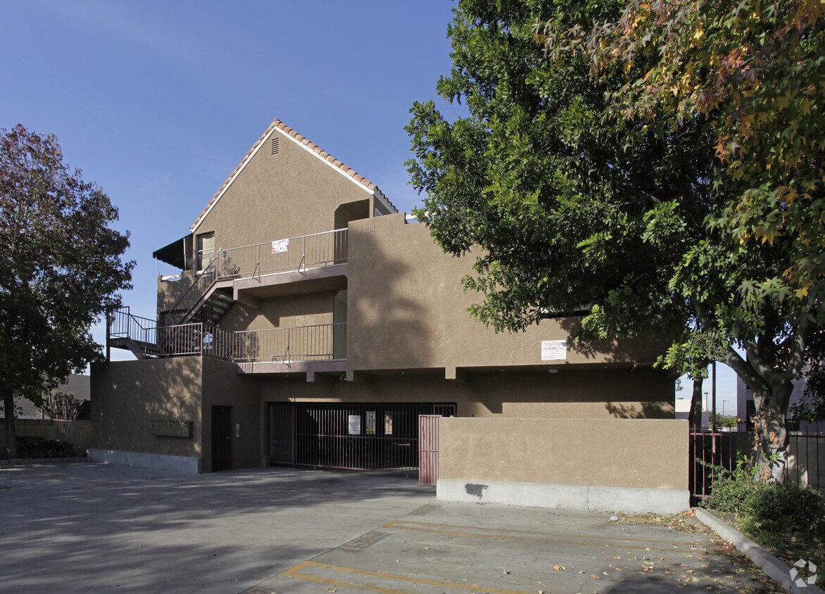 Primary Photo - Carol Drive Apartment Complex