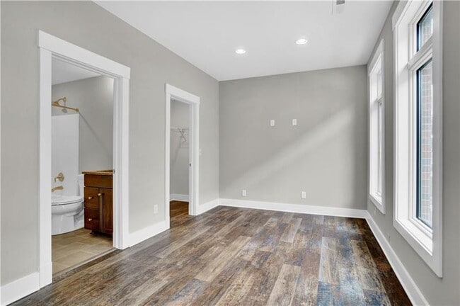 Building Photo - 1628 Waterfront Pl