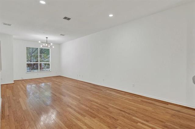 Foto del edificio - 4315 Holland Ave