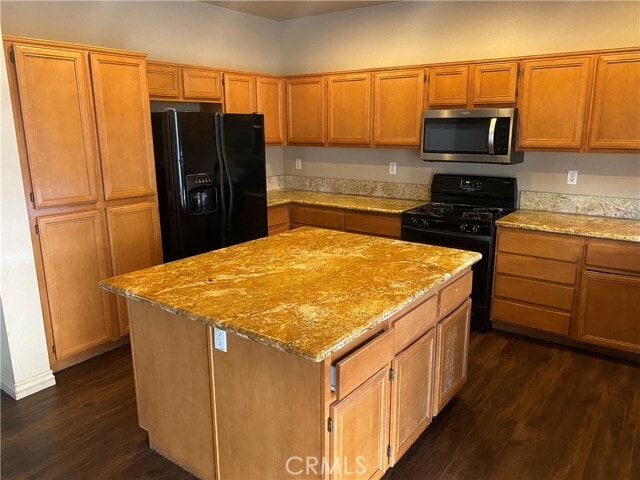 Building Photo - 16557 Denham Ln