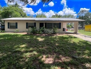 Building Photo - 3215 NW 51st Pl