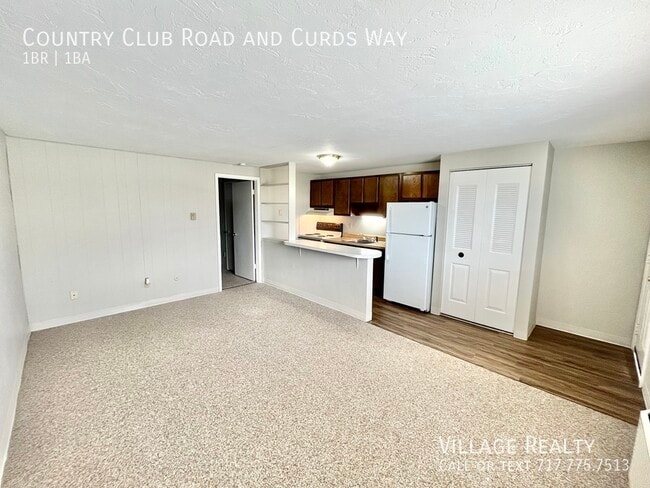 Building Photo - 681 Country Club Rd