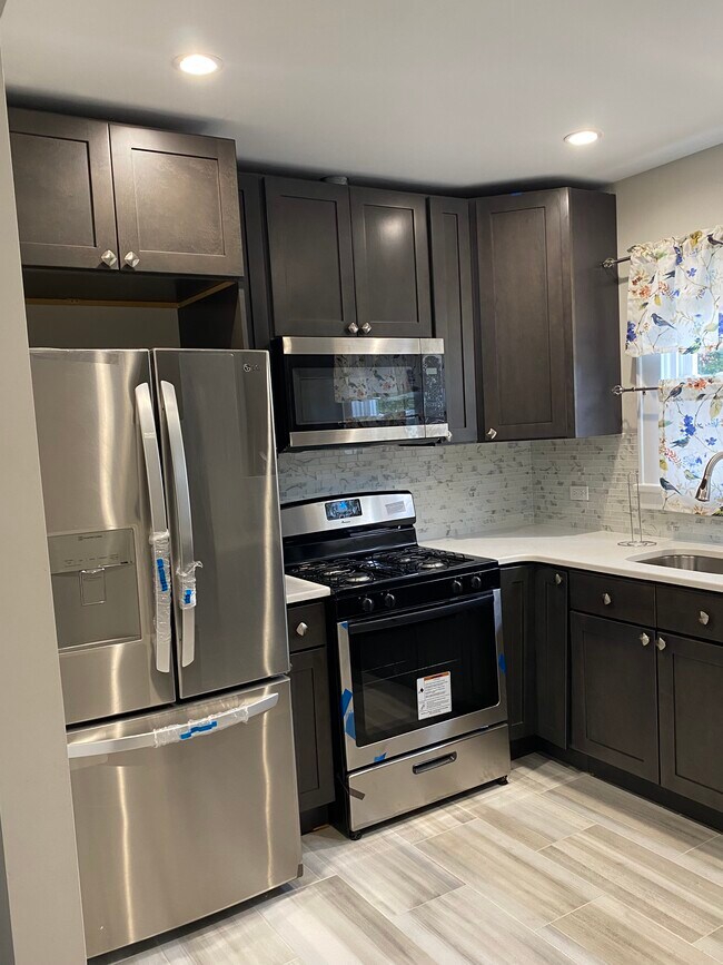 Foto del edificio - 120 S 1st Ave