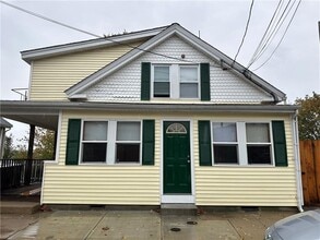 Building Photo - 177 Boyden St