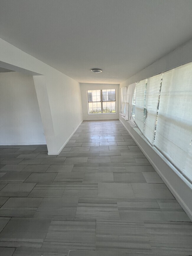 Foto del edificio - 43 Alamanda Dr