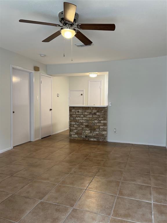 Building Photo - 811 Wax Myrtle Ln