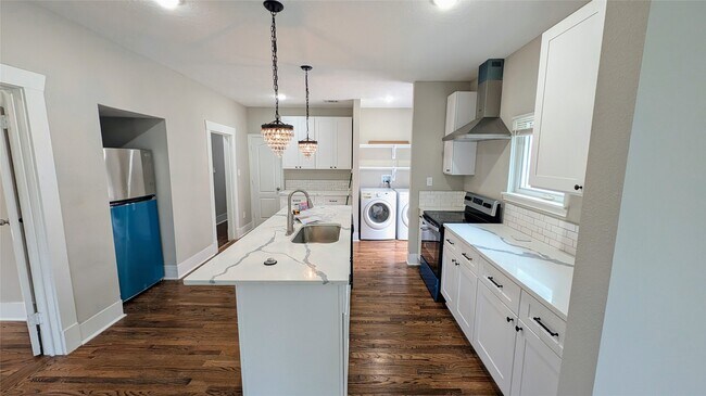 Foto del edificio - 1133 W Gray St