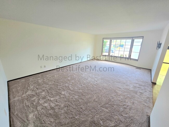 Foto del edificio - 2575 NW 119th Pl