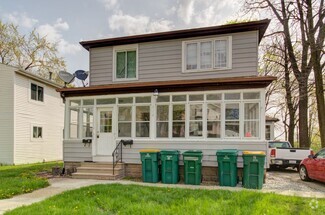 Building Photo - 310 Dewey St