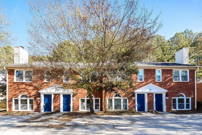 Photo - 1307 Sweet Pine Dr House