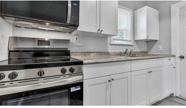 Foto del edificio - 3060 21st Ave S