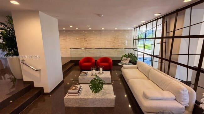 Building Photo - 1541 Brickell Ave