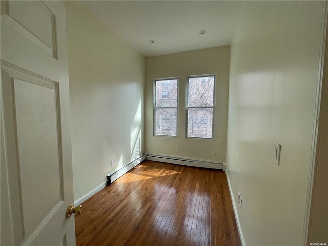 Building Photo - 2058 Arthur Ave