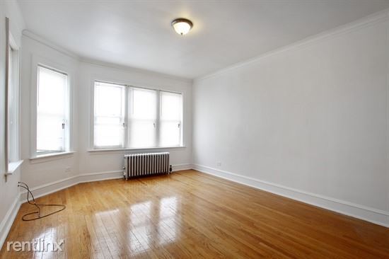 Building Photo - 1 br, 1 bath Apartment - 9000 S Bishop St