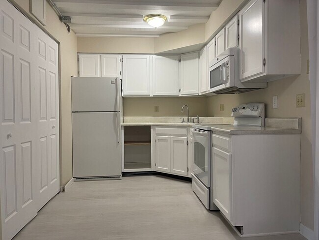 Foto del edificio - Two Bedroom Townhouse in Portage