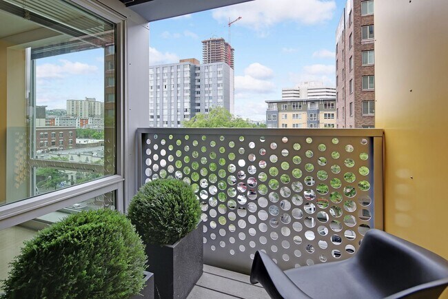 Foto del interior - Welcome to Emmons on 3rd: Your Urban Sanctuary in Belltown, Seattle