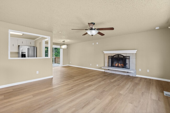 Building Photo - 6021 98th St NE