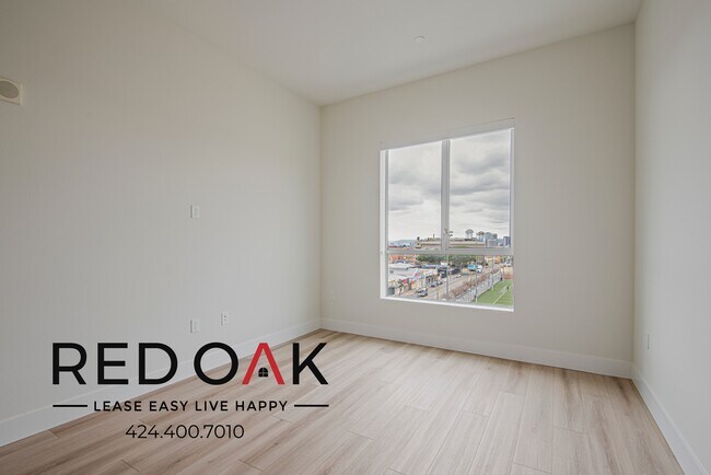 Foto del edificio - 1331 W 7th St