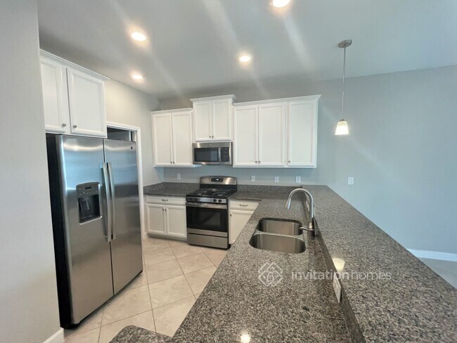 Building Photo - 2867 Gridiron Garden Isle