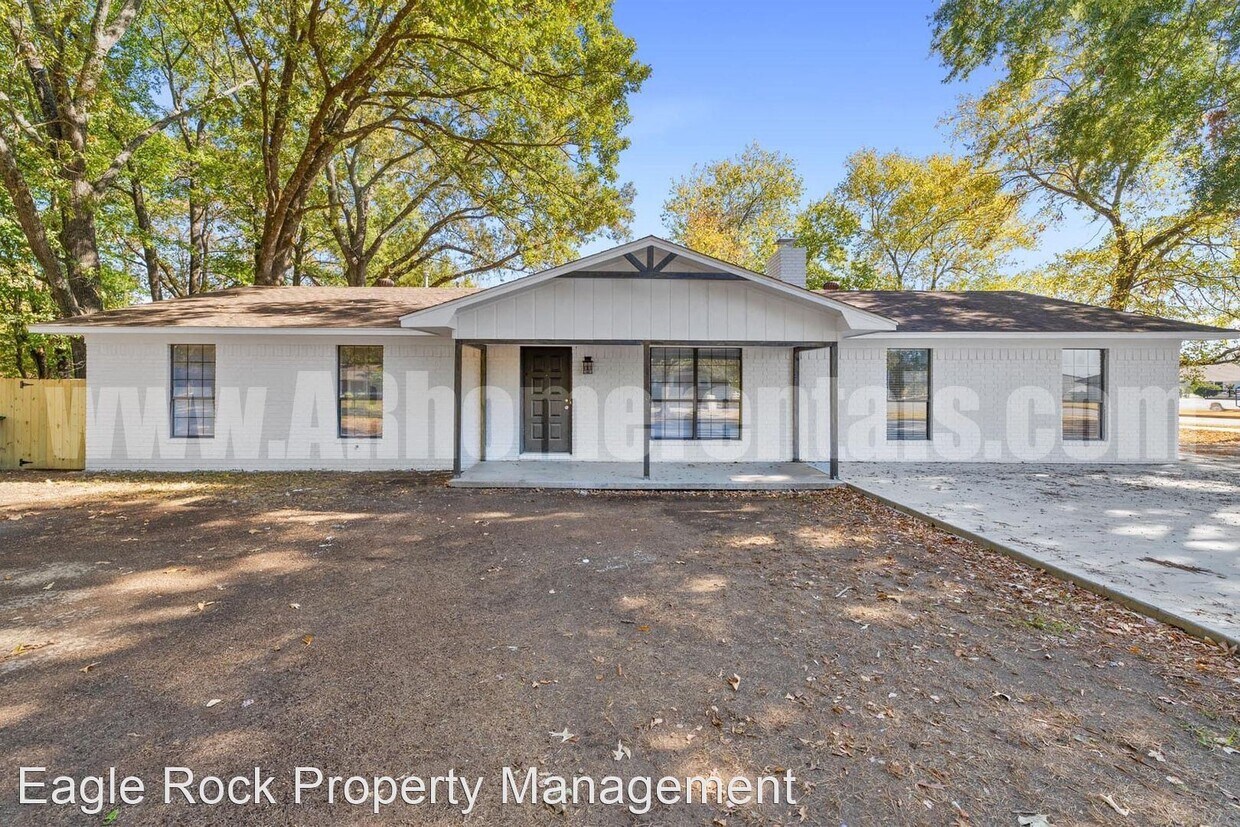 4 br, 3 bath House 708 S Baridon Conway House Rental in Conway, AR