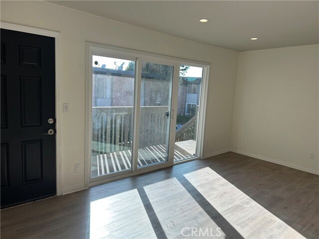 Foto del edificio - 23316 Marigold Ave
