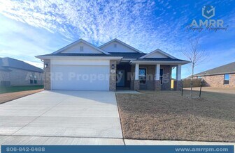 Building Photo - 337 E Greystone Square