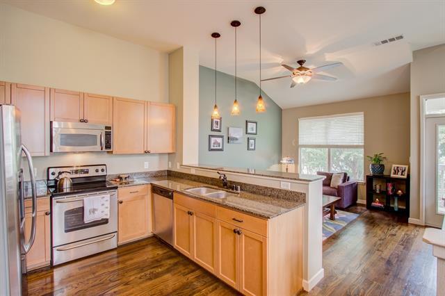 Foto del edificio - 1862 Summit Ave